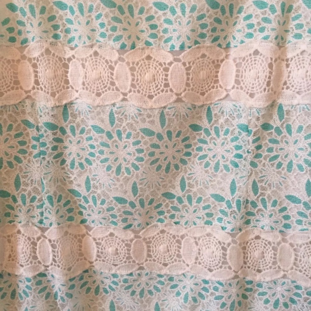 NWT Rabbit Rabbit Rabbit Floral Lace Overlay Shift Dress 14P - Picture 5 of 5